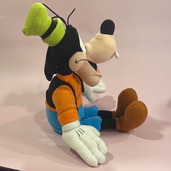 Disney’s Goofy Laughing 18” long Excellent Used Condition Vintage Disney Plush - Picture 3 of 6